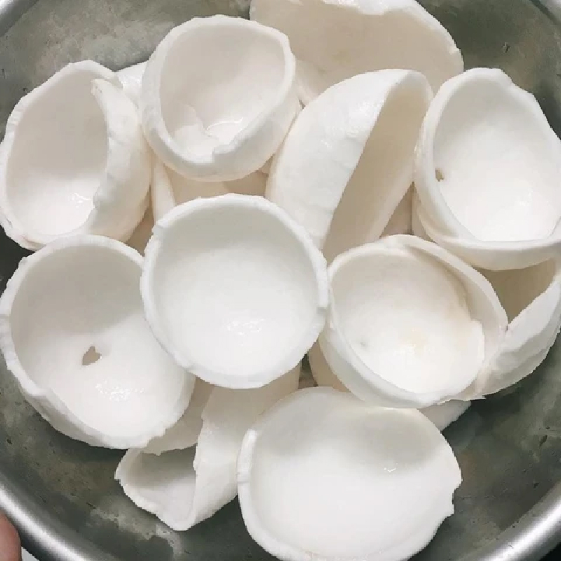 Nguyên liệu chuẩn bị làm dừa sấy khô